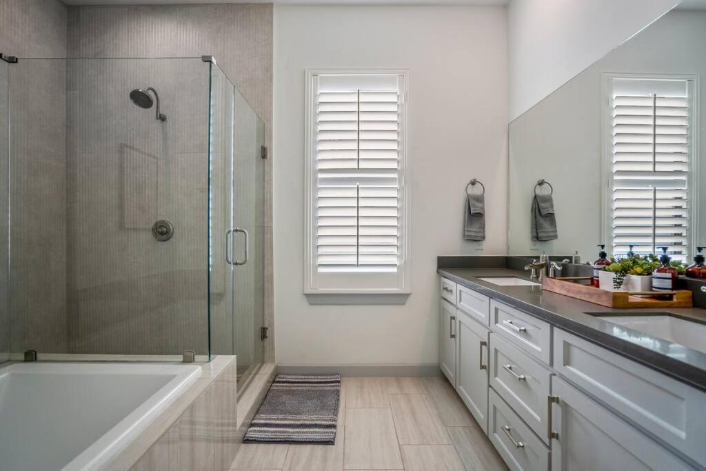 Tatil Evi Urban Jungle Retreat In The Htx Skyline Houston